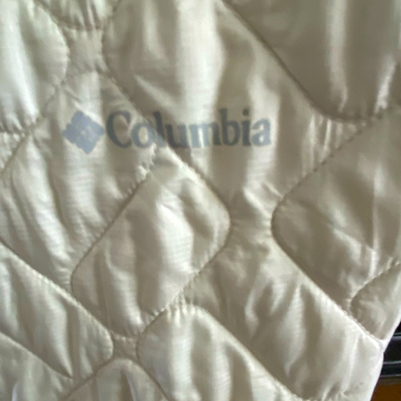 Columbia Long Thin Quilted Jacket - Picture 5 of 11